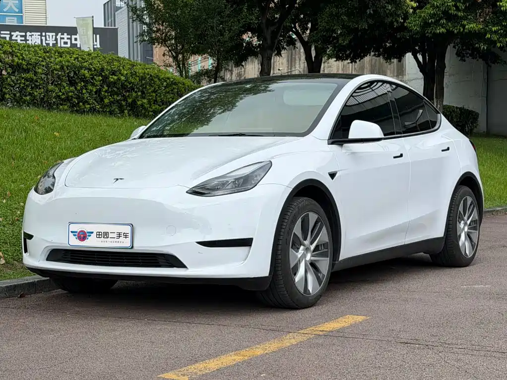 Tesla Model Y 2022 — фото 1