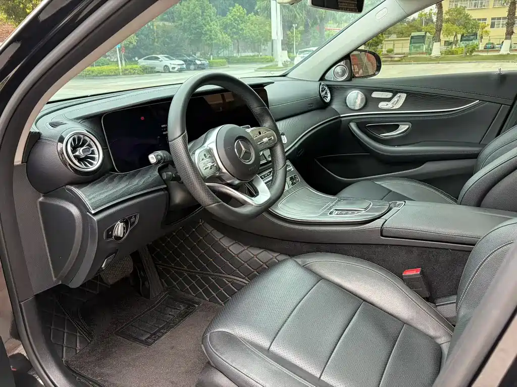 Mercedes-Benz E-Class 2019 — фото 4