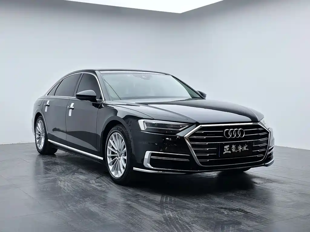 Audi A8 2020 — фото 31