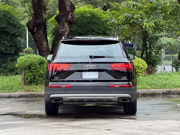 Audi Q7 2016