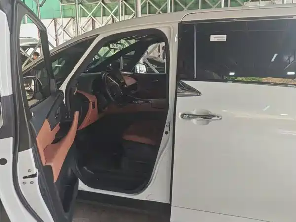 Toyota Vellfire 2024