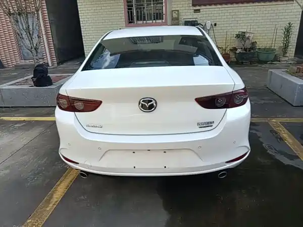Mazda 3 Axela 2023