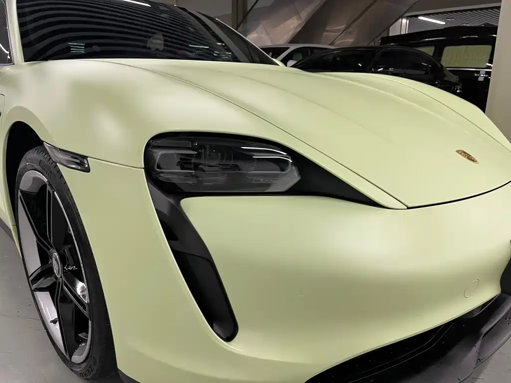 Porsche Taycan 2020