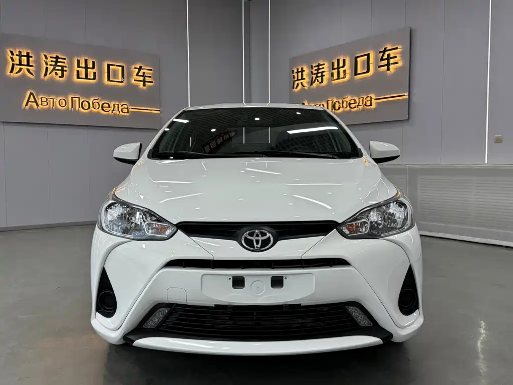 Toyota Yaris L 2022 — фото 3