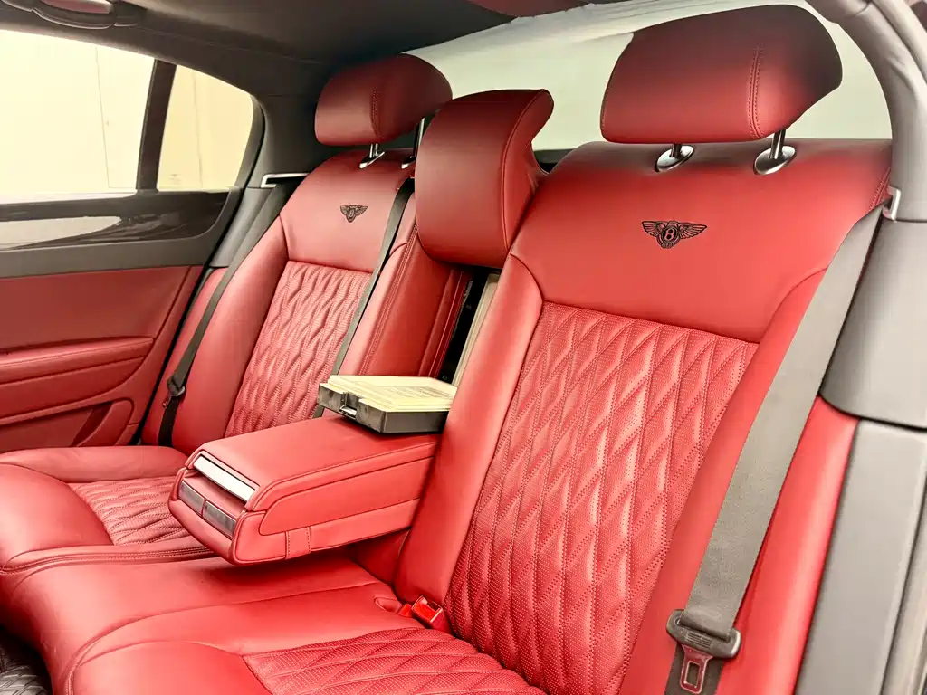 Bentley Flying Spur 2010 — фото 21