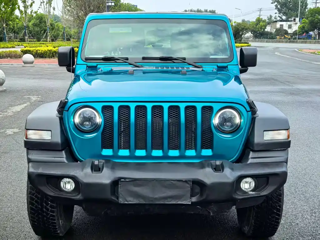 Jeep Wrangler 2020 — фото 2