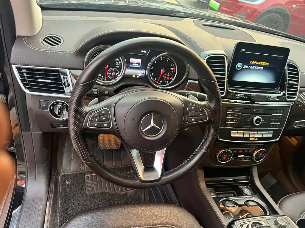 Mercedes-Benz GLS 2019