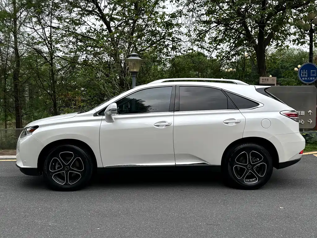 Lexus RX Classic 2013 — фото 8