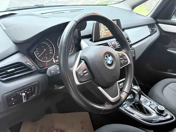 BMW 2 Series Wagon 2017