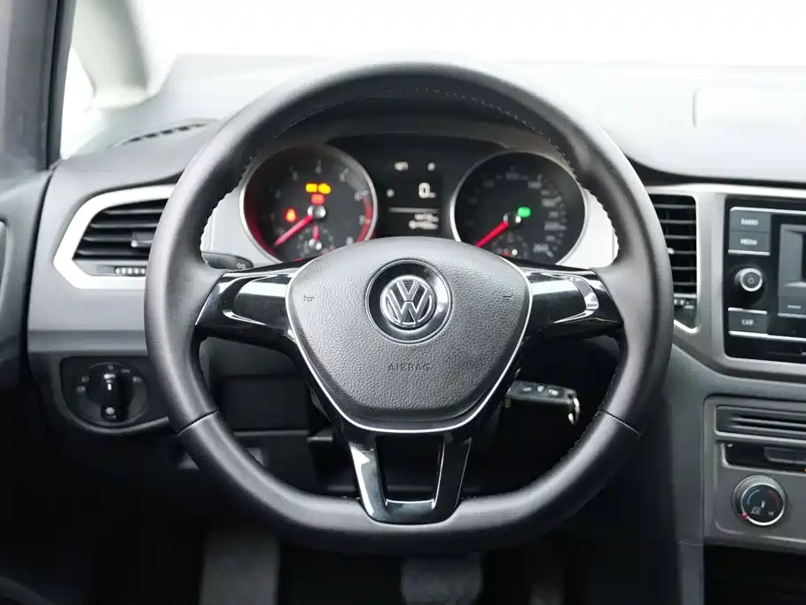 Volkswagen Golf Jialu 2018 — фото 12