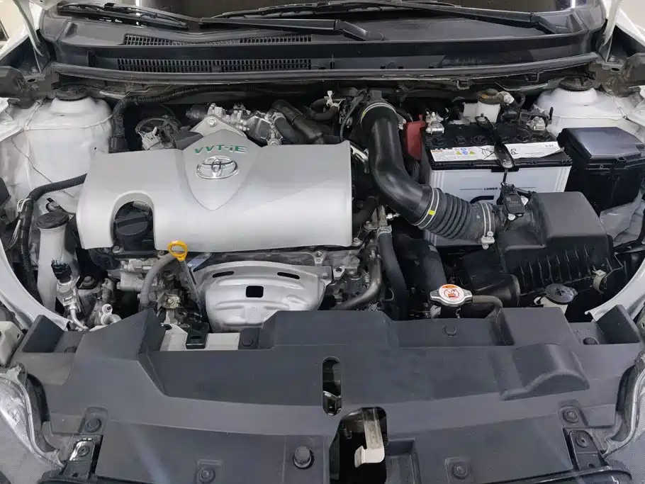 Toyota Yaris L 2021 — фото 10
