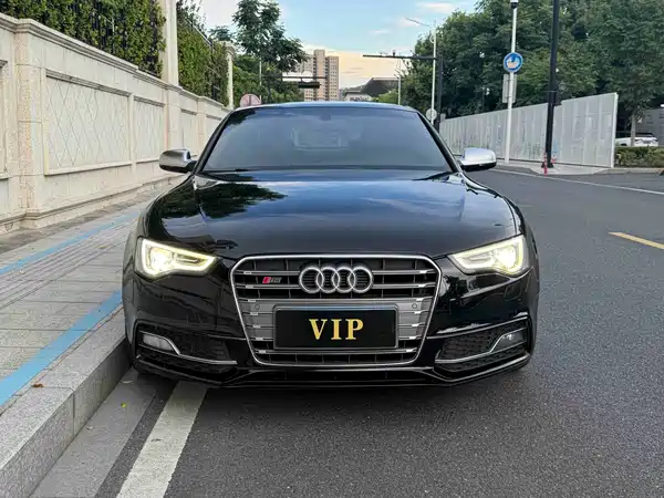 Audi S5 2012