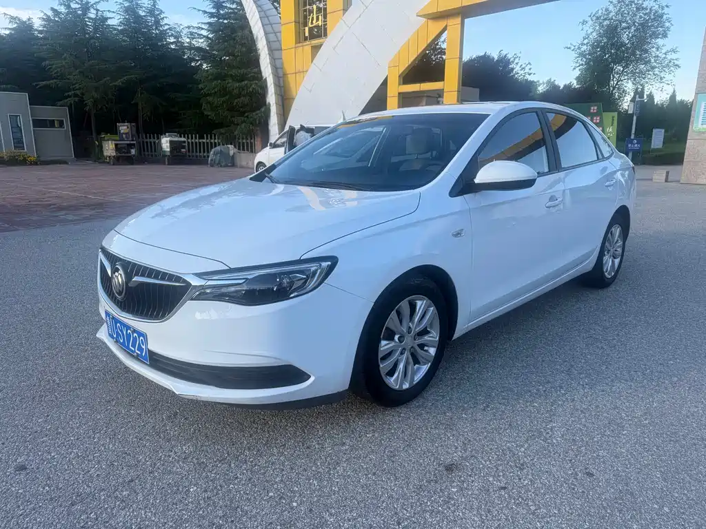 Buick Excelle 2020 — фото 1