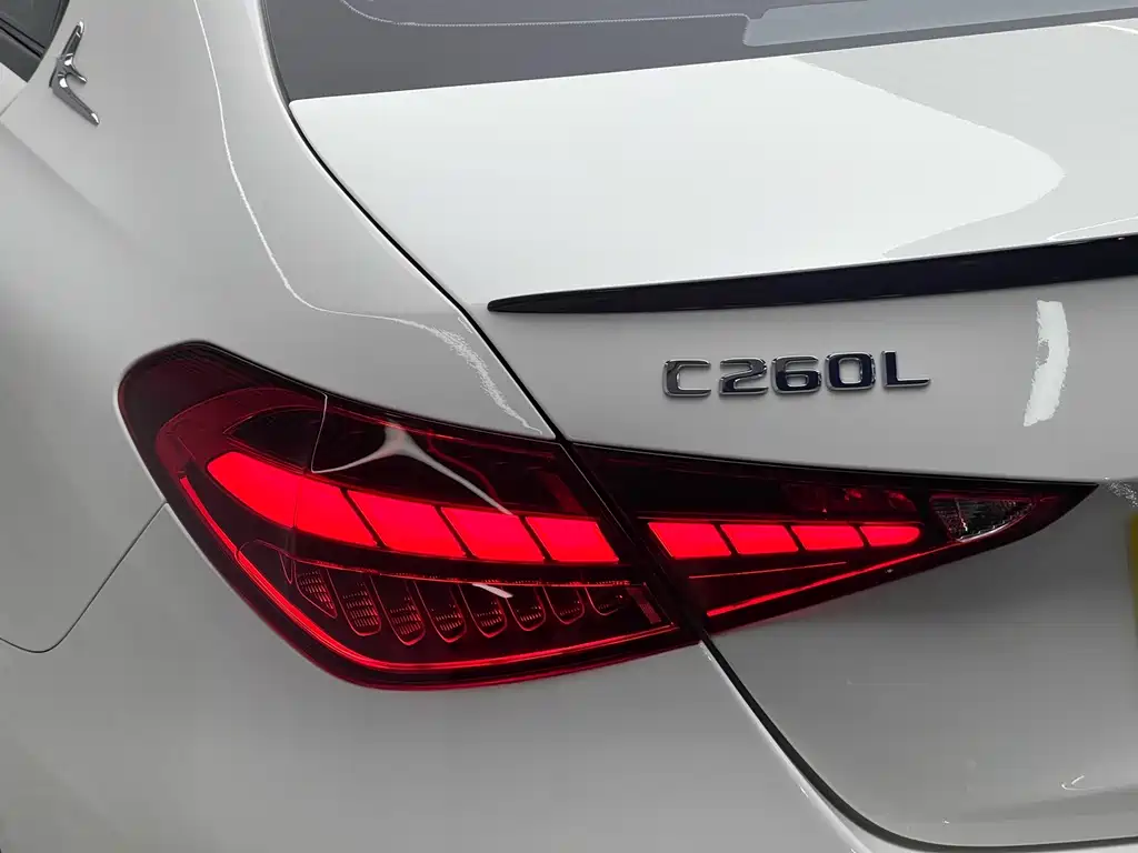 Mercedes-Benz C-Class 2023 — фото 20