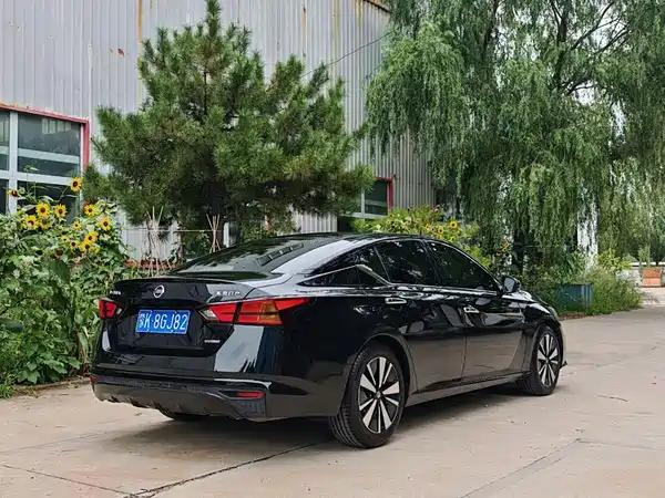 Nissan Teana 2022