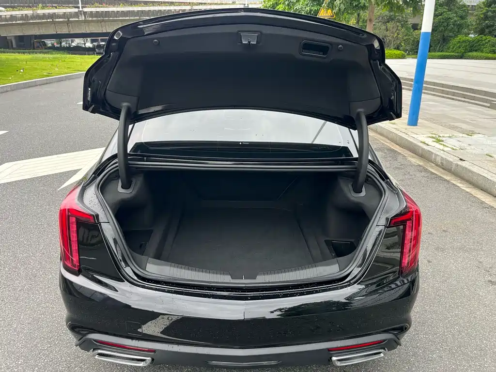 Cadillac CT5 2022 — фото 15