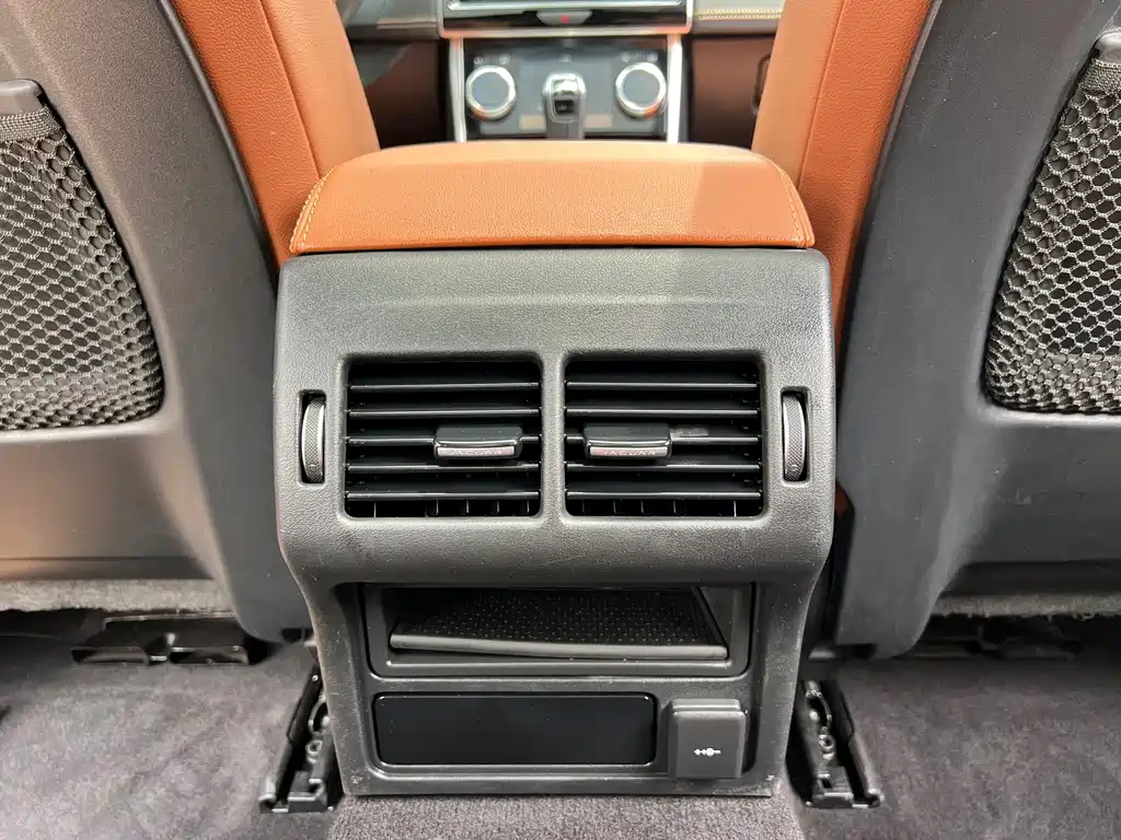 Jaguar XEL 2024 — фото 19