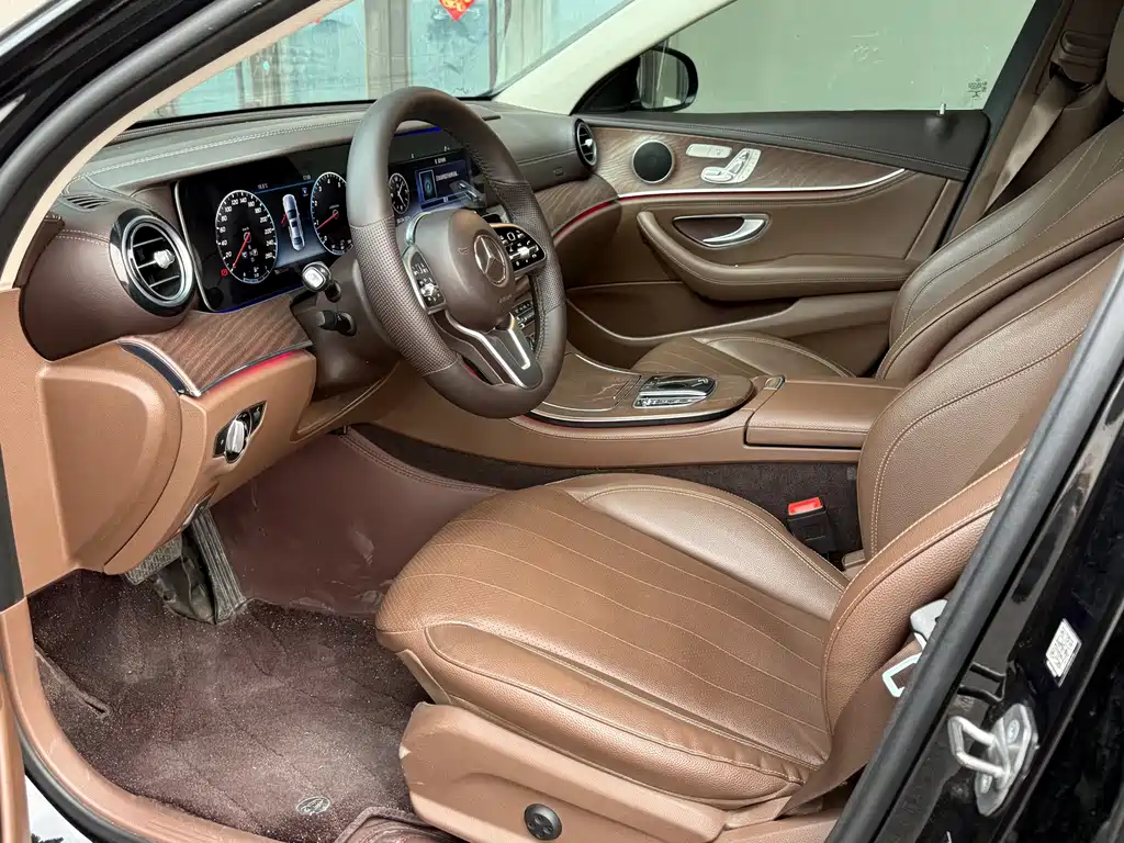 Mercedes-Benz E-Class 2020 — фото 4