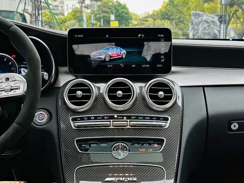 Mercedes-Benz C-Class AMG 2021 — фото 15