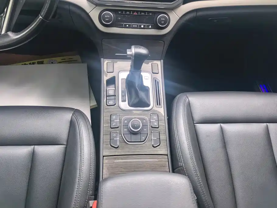 Haval H6 Coupe 2016 — фото 16