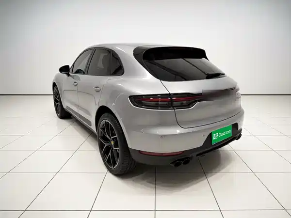 Porsche Macan 2021