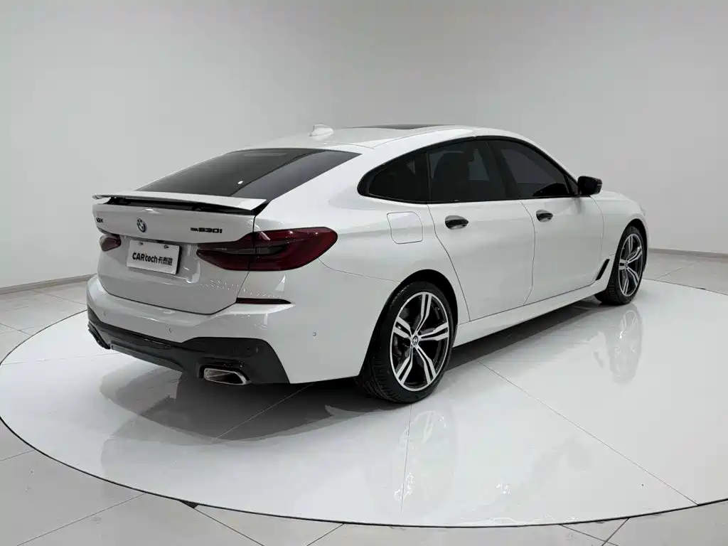 BMW 6 Series GT 2023 — фото 8