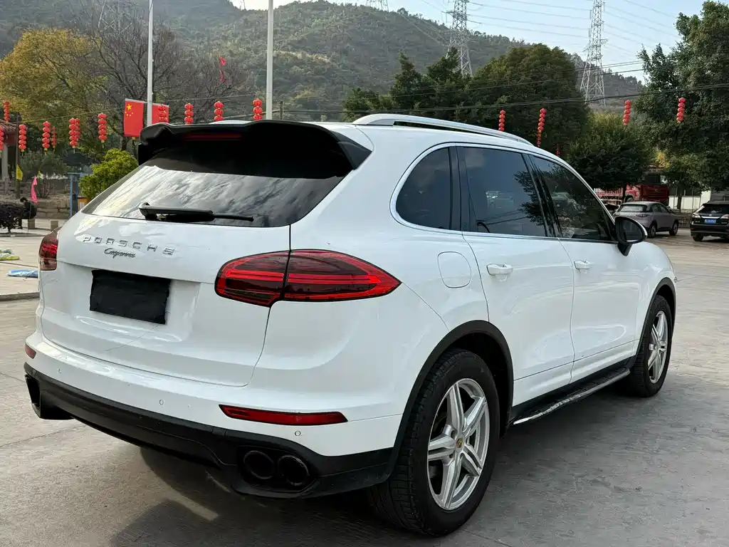 Porsche Cayenne 2013 — фото 8