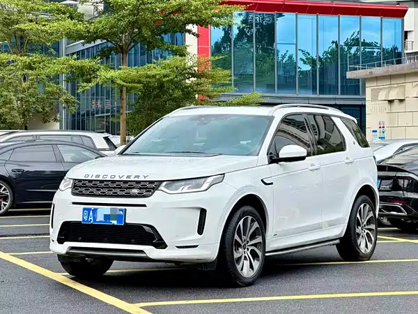 Land Rover Discovery Sport 2021