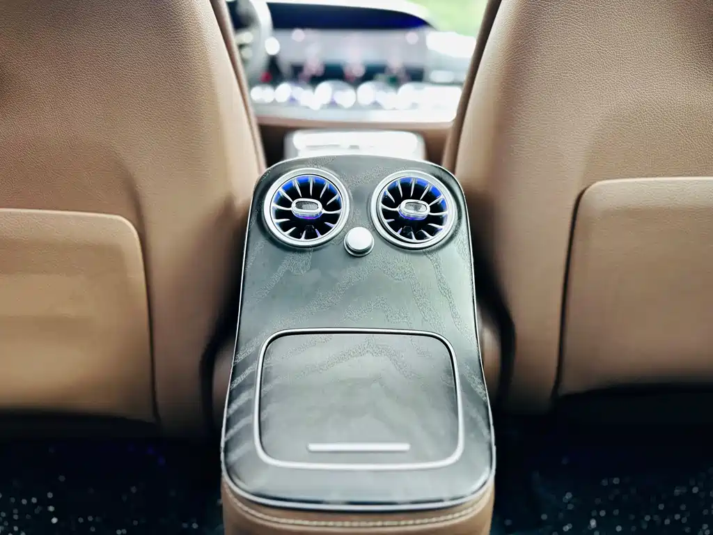 Mercedes-Benz E-Class 2022 — фото 14