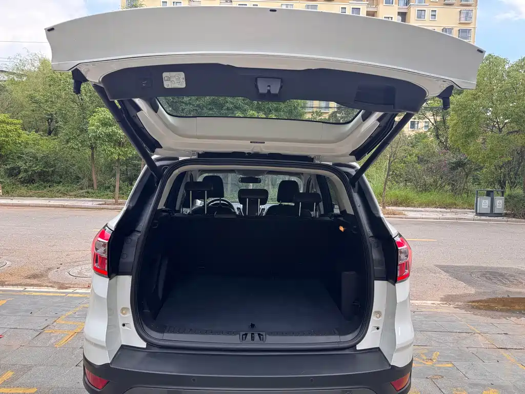 Ford Kuga 2019 — фото 11