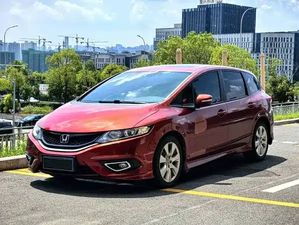 Honda Jade 2016