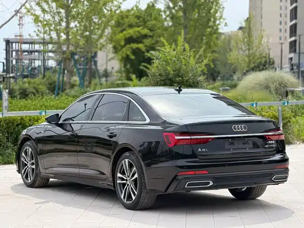 Audi A6L 2022
