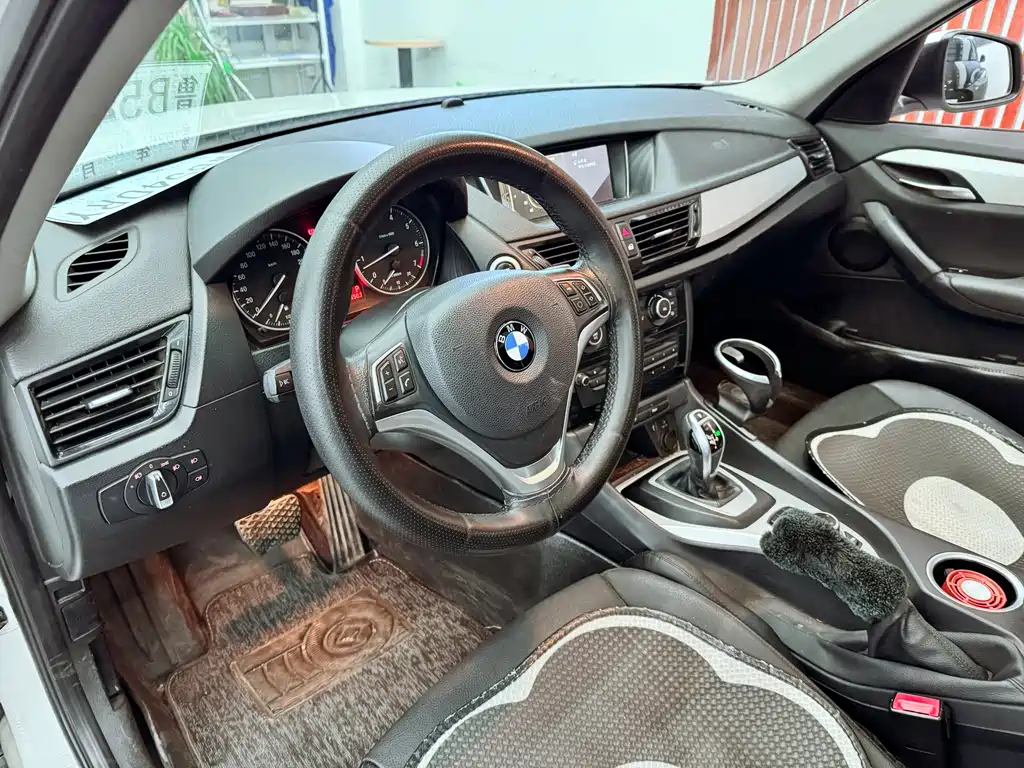 BMW X1 2016 — фото 15
