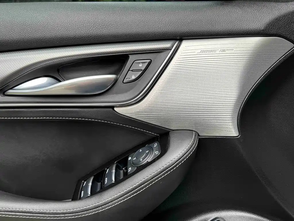 Cadillac CT5 2021 — фото 12