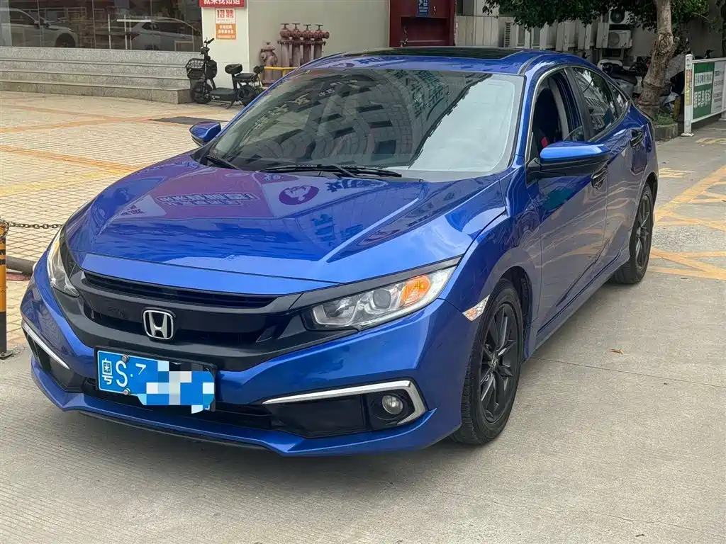 Honda Civic 2019 — фото 1