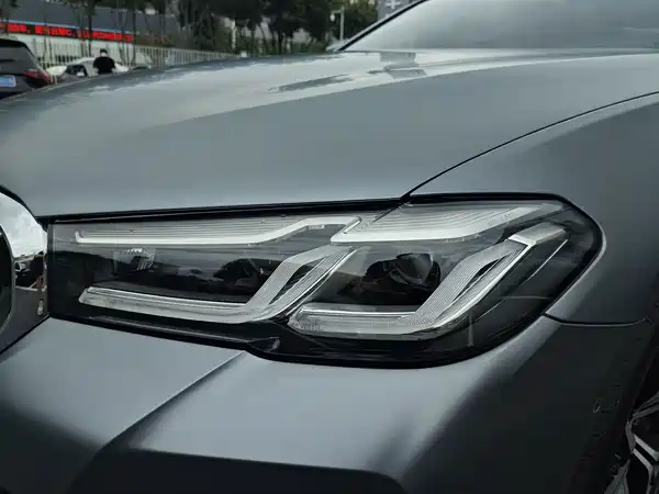 BMW 5 Series 2021