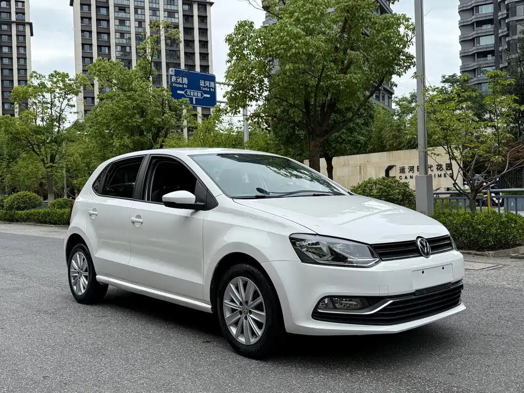 Volkswagen Polo 2015
