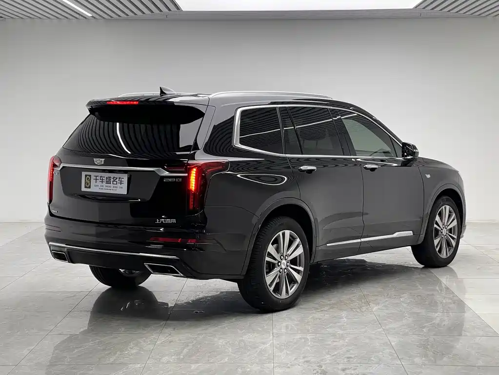 Cadillac XT6 2020 — фото 8