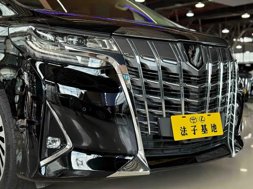 Toyota Alphard 2018 — фото 5