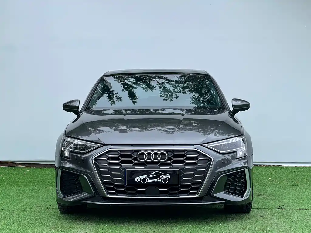 Audi A3 2022 — фото 2