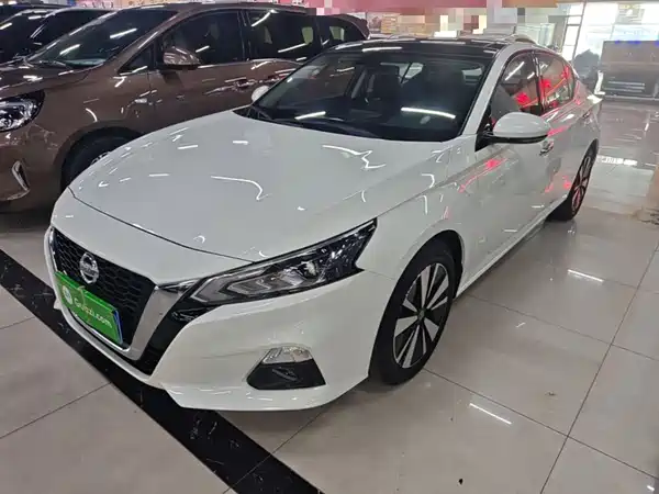Nissan Teana 2026