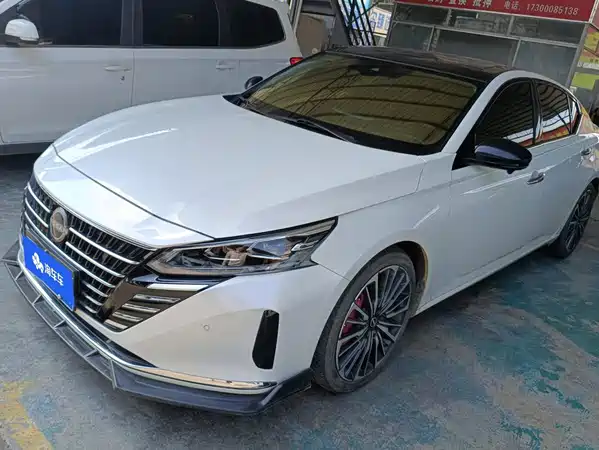 Nissan Teana 2024