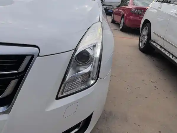 Cadillac XTS 2015