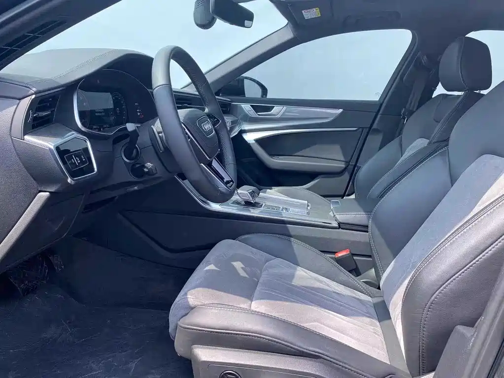 Audi A6L 2023