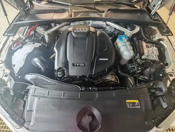 Audi A4L 2019