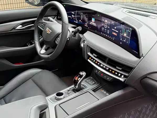 Cadillac CT5 2024