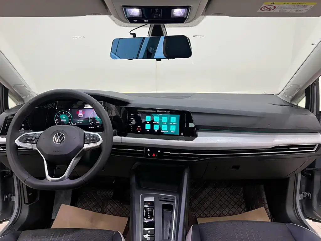 Volkswagen Golf 2022