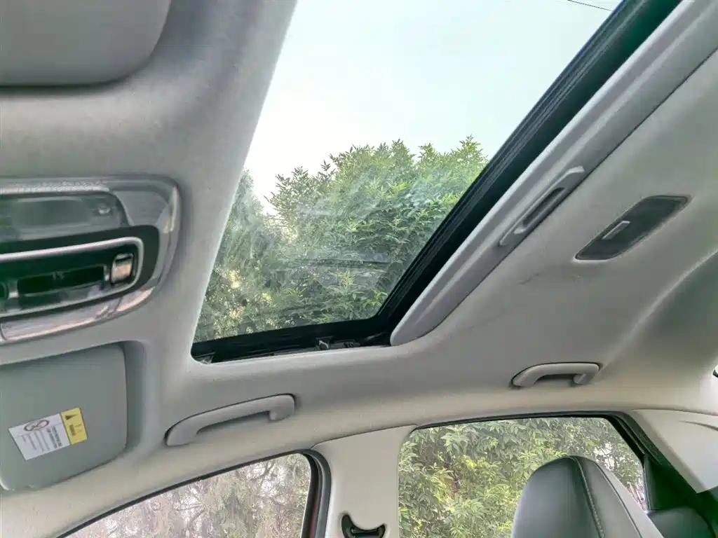 Hyundai Elantra 2022 — фото 12
