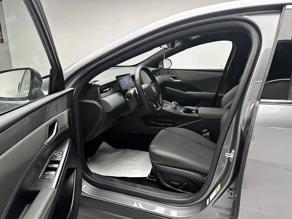 BYD Qin PLUS 2025 — фото 7