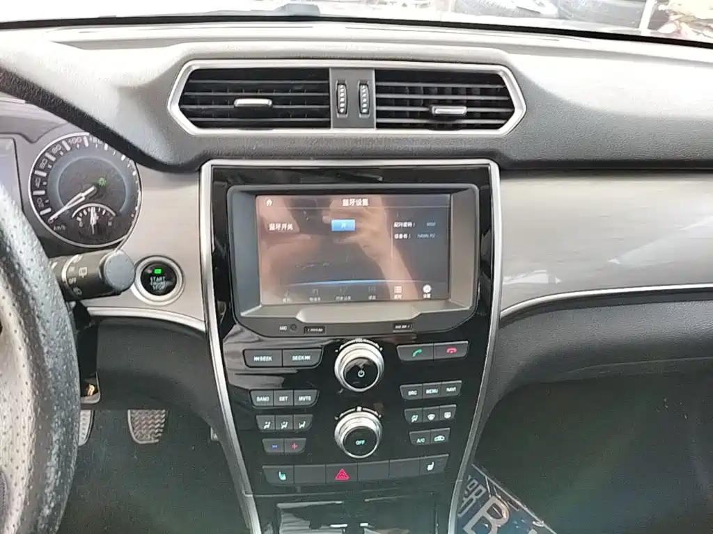 Haval H2 2015 — фото 13